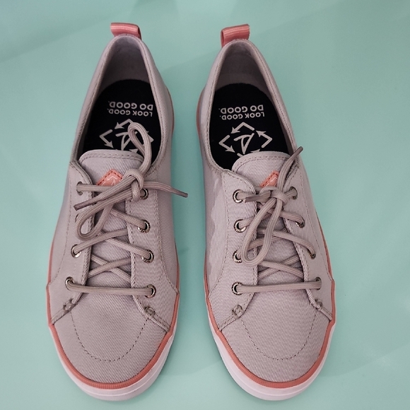 Sperry Crest Vibe Seacycled Sneaker - Size 7.5 - Picture 1 of 8